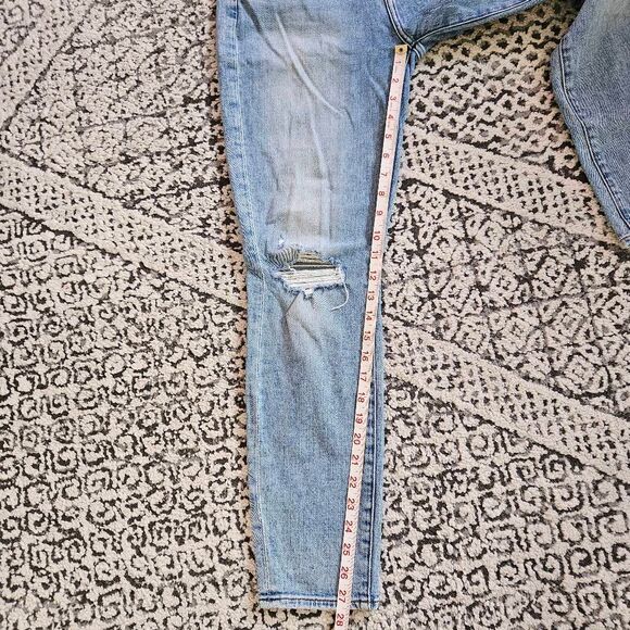 Seven For All Mankind Distressed High Rise Ankle Skinny Jeans Size 28 in Light W - Picture 6 of 7